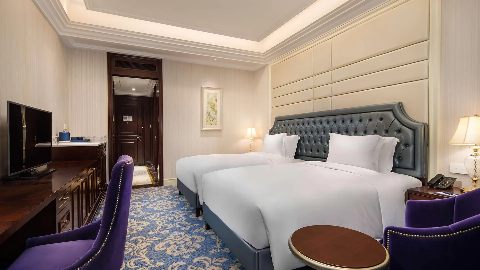 Radisson Blu Forest Manor Shanghai Hongqiao - Near Necc Hotel