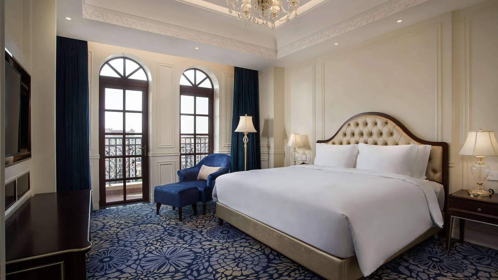 Radisson Blu Forest Manor Shanghai Hongqiao - Near Necc