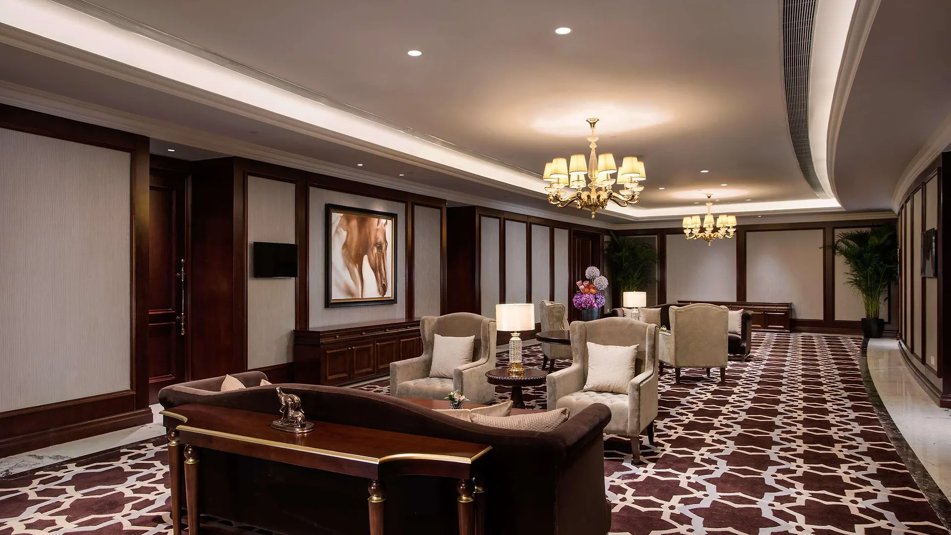 Radisson Blu Forest Manor Shanghai Hongqiao - Near Necc