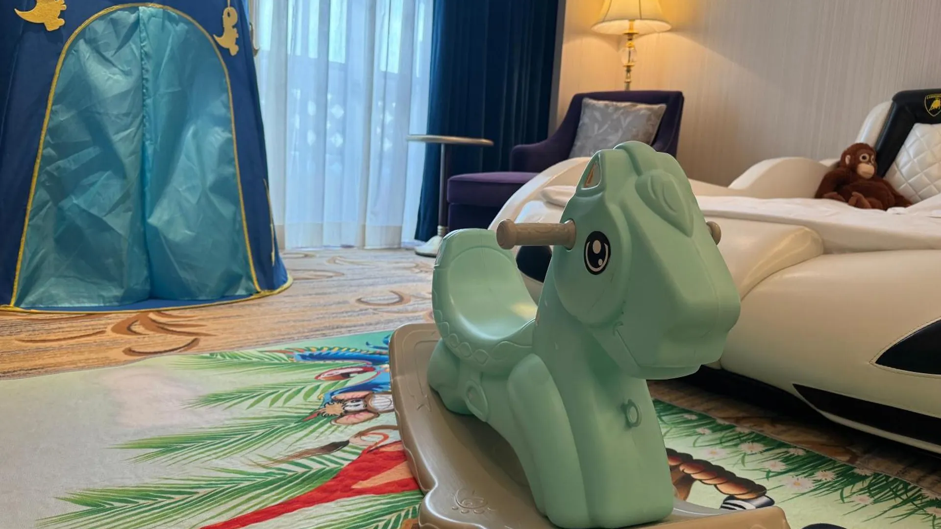 Hotel Radisson Blu Forest Manor Shanghai Hongqiao - Near Necc